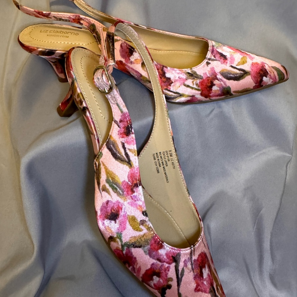 Liz Claiborne Pink Floral Pointed Slingback Heels